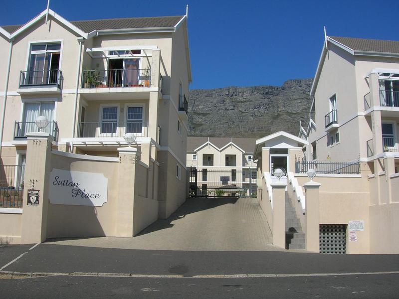 2 Bedroom Property for Sale in Oranjezicht Western Cape